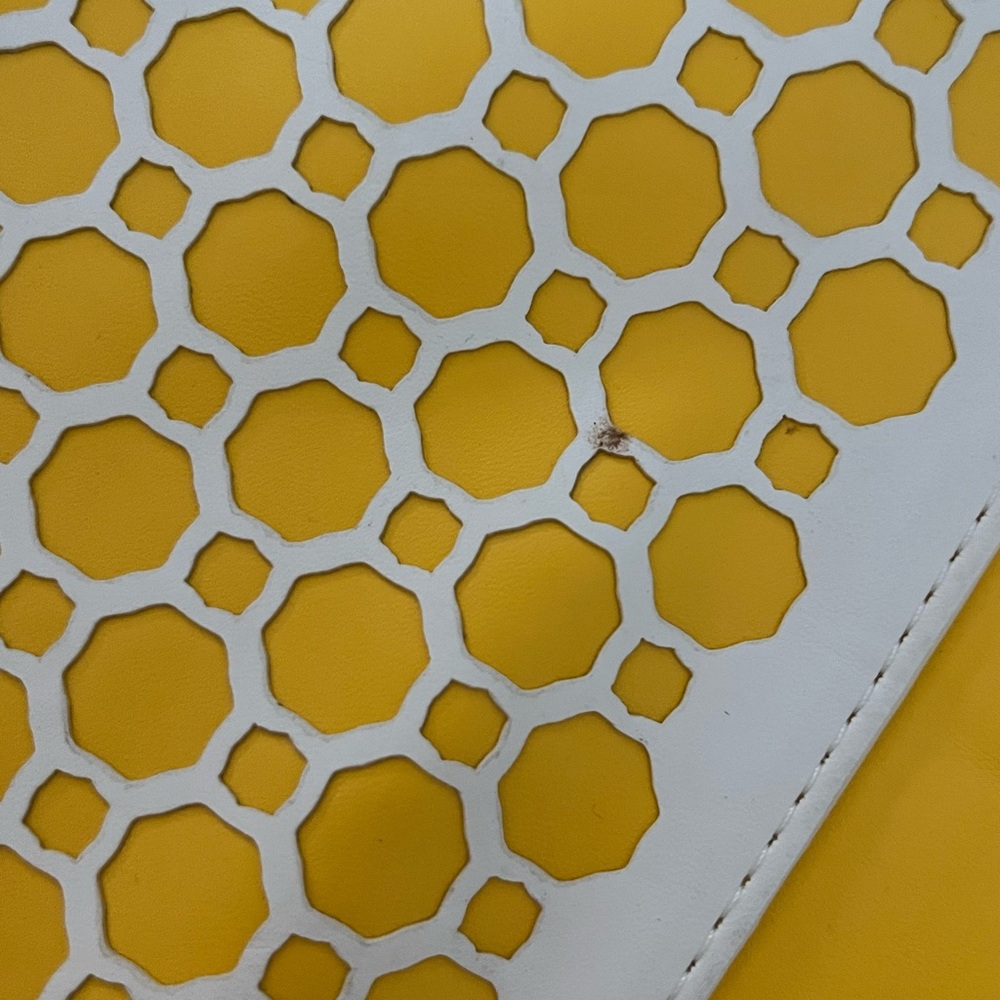 Yellow Tote - Picture 6 of 7